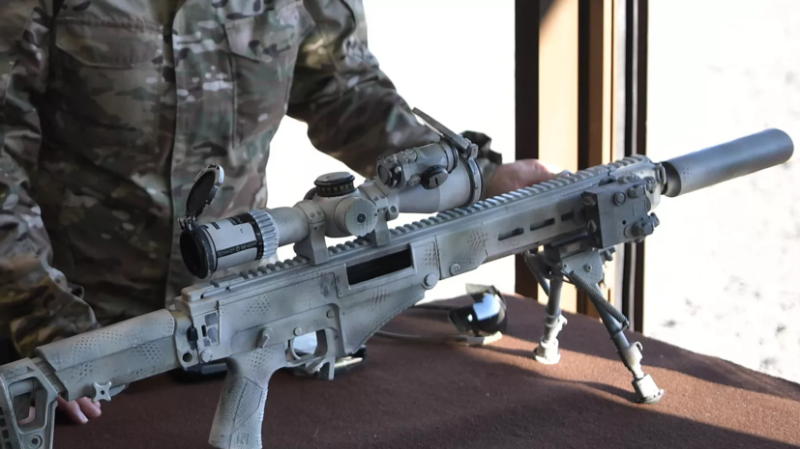 «Новое поколение оружия»: «Калашников» поставил армии первые серийные снайперские винтовки СВЧ