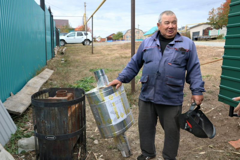 «Возможность прогреться и попариться поднимает дух»: в Татарстане волонтёр делает полевые бани для бойцов СВО