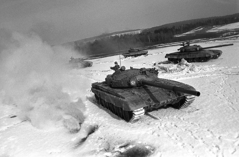 Адаптивная система: как «Уралвагонзавод» совершенствует российские танки Т-72 и Т-90 на основе опыта СВО