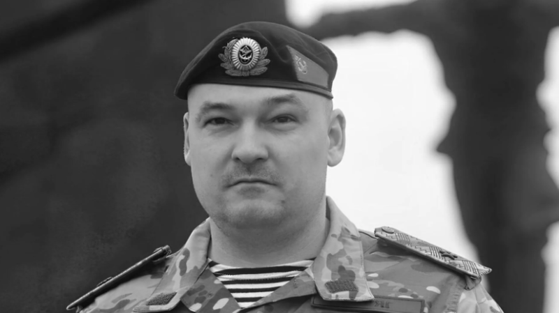 «За мужество и героизм»: Путин наградил генерал-майора Гудкова второй Золотой Звездой посмертно